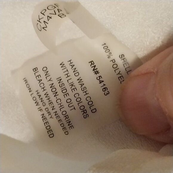 CALVIN KLINE SIZE S  CROSSOVER FRONT BUBBLE HEM CONVERTIBLE SLEEVE BLOUSE - Picture 9 of 10